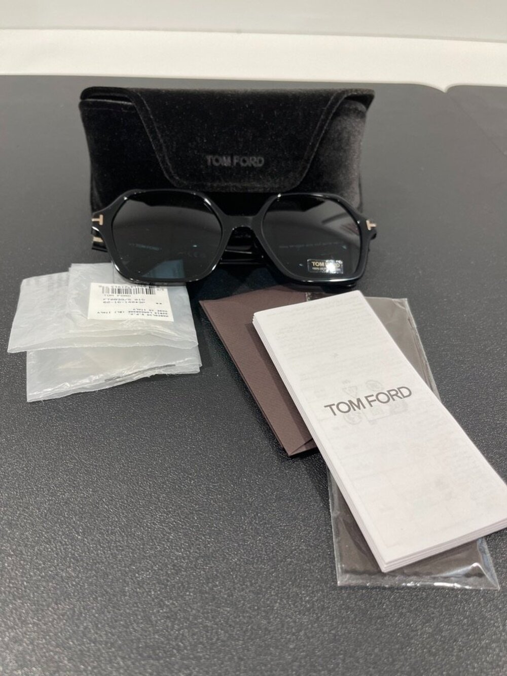 Tom Ford Womens Geometric Sunglasses (JB1469)